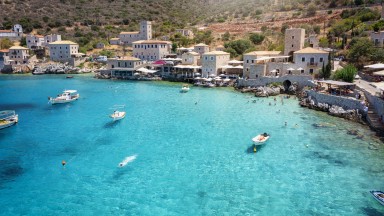 Гръцкият туризъм ще достигне рекордни нива през 2023 г.