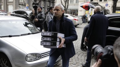 За да се проведе допитването без да е нужно произнасяне