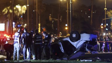 Снимка AP БТА По рано беше съобщено за един загинал и шестима