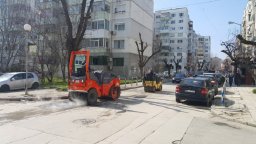 Ремонтират една от централните варненски улици