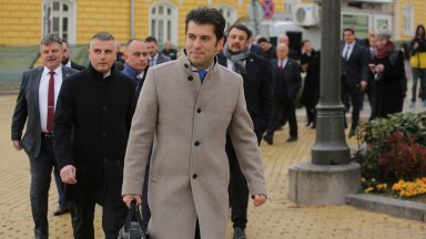 64 имата от групата на новата коалиция дойдоха до Народното събрание