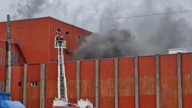 Сигналът за пламъците беше подаден от охраната на затворения фалирал