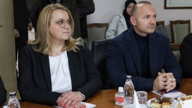 Росен Христов влезе на разпит в сградата на ДАНС където