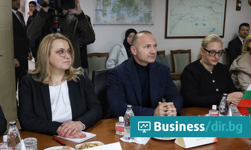 Росен Христов влезе на разпит в сградата на ДАНС, където