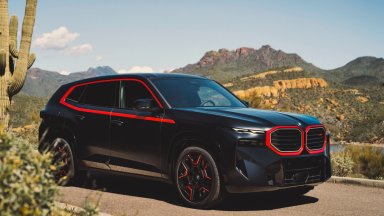 BMW показа XM Label Red