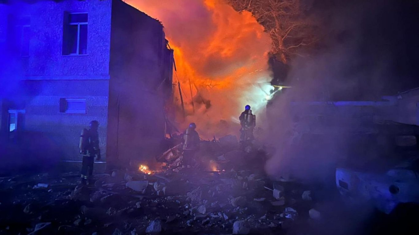 Руски удари по Одеса, украински обстрел на Донецк. Германия достави на Киев система „Пейтриът“