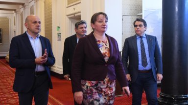 Деница Сачева: С 39 депутати ПП не може да диктува всички условия, правила, програми и кабинети