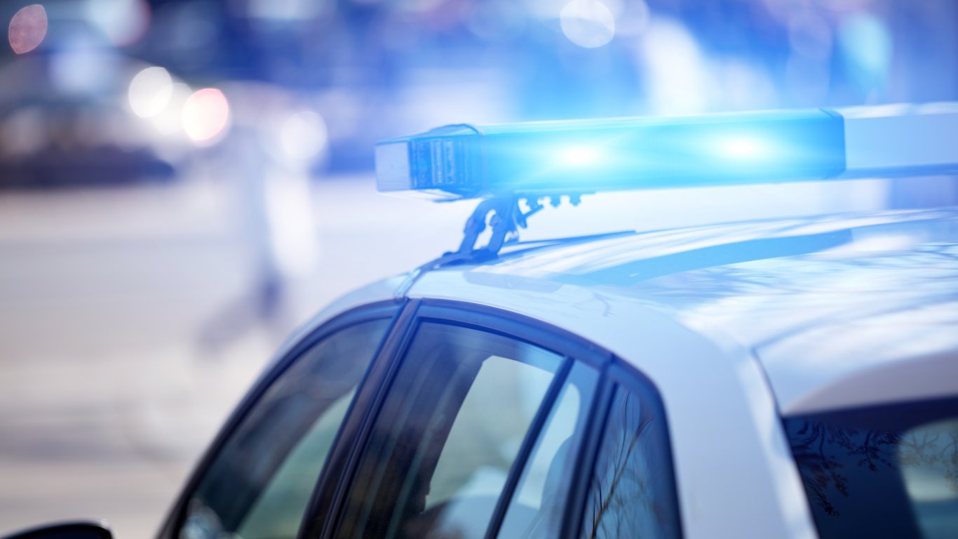 Арестуваха петима полицаи за укриване на престъпление в София