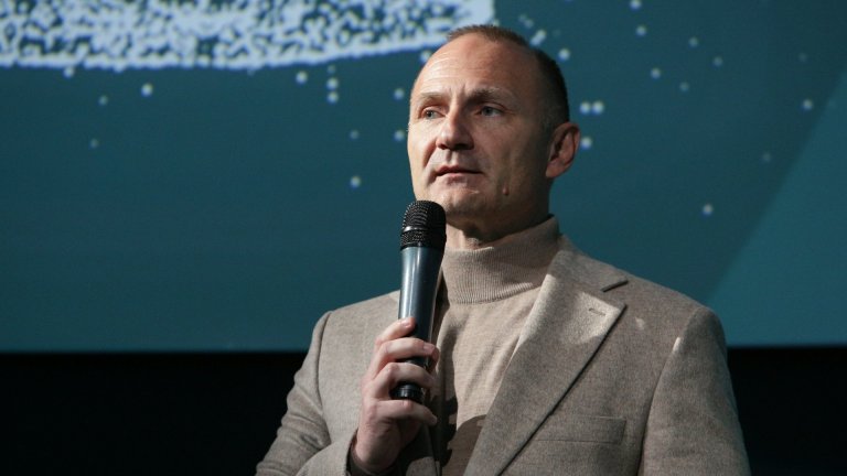 Росен Христов: Претърсиха жилището и ми взеха всички средства за комуникация 