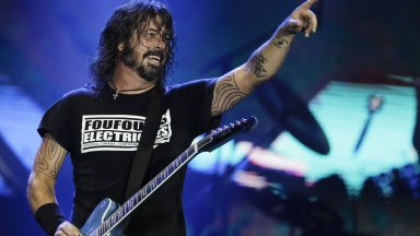 Групата Foo Fighters ще издаде първия си нов албум след смъртта на барабаниста Тейлър Хокинс