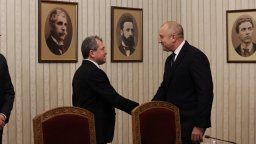  Убедени, че "този парламент няма смисъл", ИТН затвориха кръга от консултации при Радев