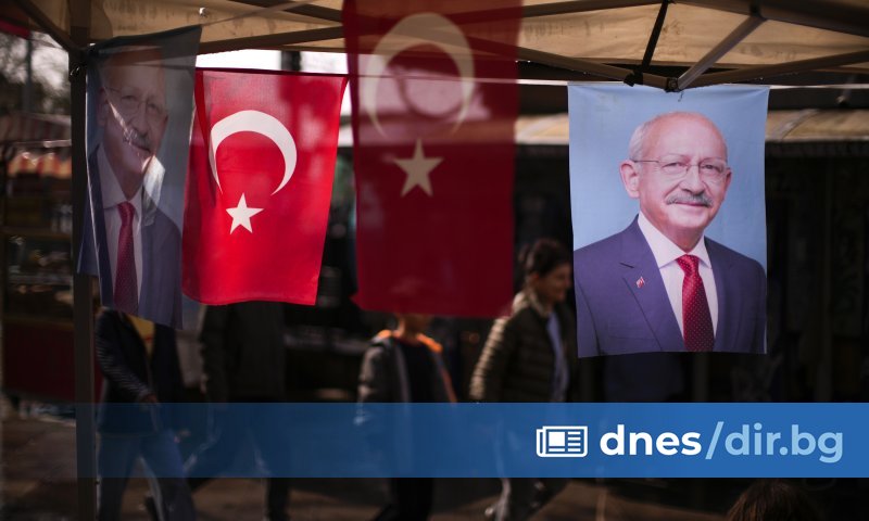 През нощта пък нападател откри стрелба по предизборен щаб на