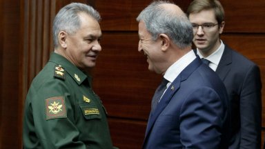 По думите на Акар подготовките за такава среща продължават и