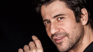 От своя страна пред телевизионния канал АНТ1 евродепутатът от СИРИЗА