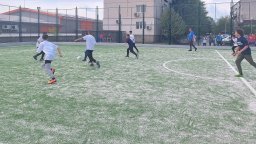 Карлово реновира най-голямата спортна площадка в града 