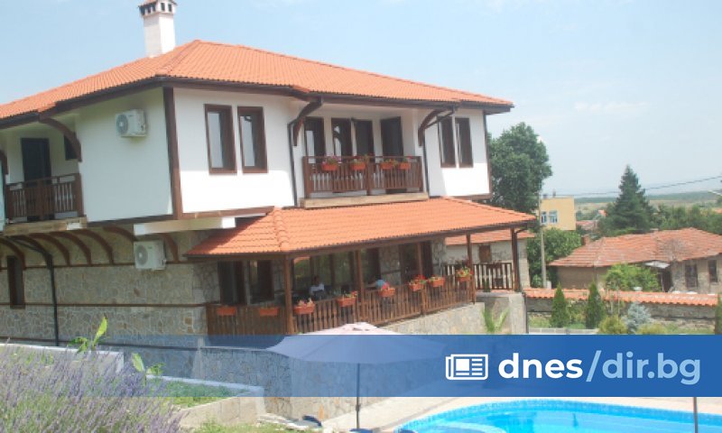 Убеден в правотата си, преди три години популярният певец заведе