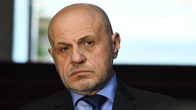 Ние сме в хипотезата вторият да търси подкрепа от първия