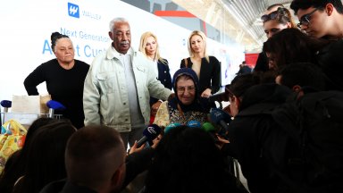 Общо 37 българи са поискали евакуация но в последствие трима