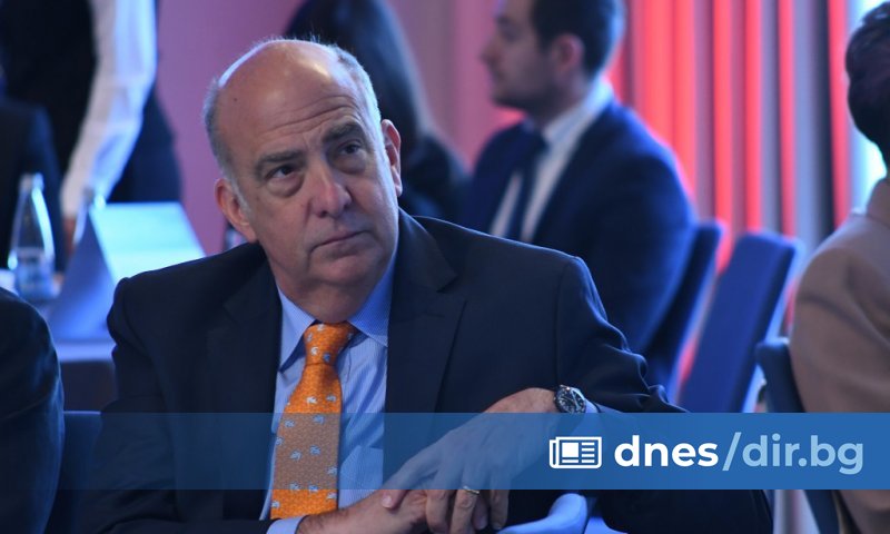 Ето какво още каза пред Светослав Иванов Н. Пр. Кенет