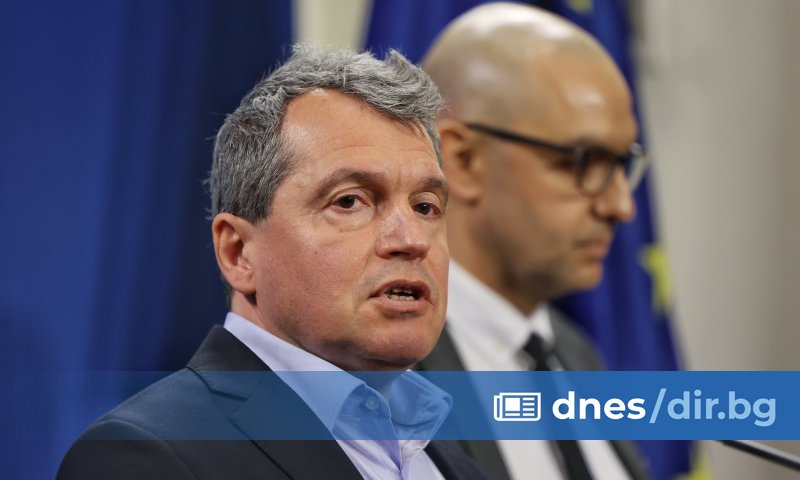 Попитан дали трябва да се премахне фигурата на главния прокурор,