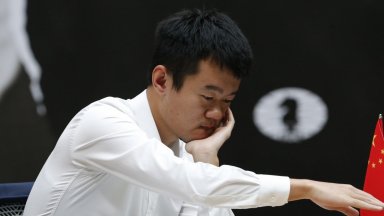 Шахматът си има нов крал: Китаецът Лирен пречупи Непомнящий 33 секунди преди края