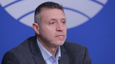 Професионалисти са организаторите и изпълнителите на атентата смята генералът И се