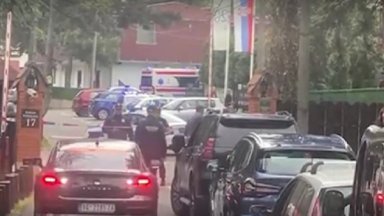 Ден след масовото убийство на ученици и учителка от 13 годишния