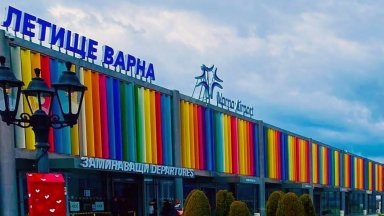 Летище Варна посрещна първия полет с туристи за летния сезон