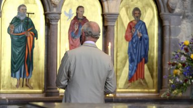 в историята на Великобритания в церемонията ще участват мюсюлмански индуски