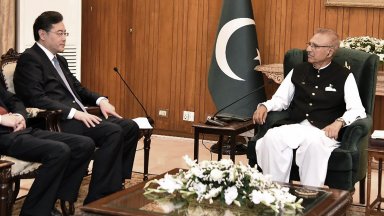 Китай е готов ръка за ръка с Пакистан да работи