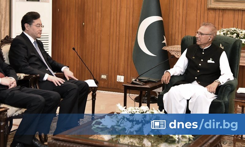 Китай е готов ръка за ръка с Пакистан да работи