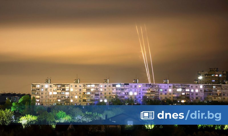 Русия предприе въздушна атака срещу югоизточния украински град Днепър, съобщиха