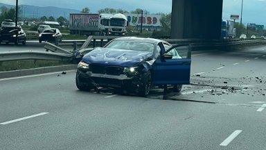 Няма жертви и пострадали а само материални щети По платното