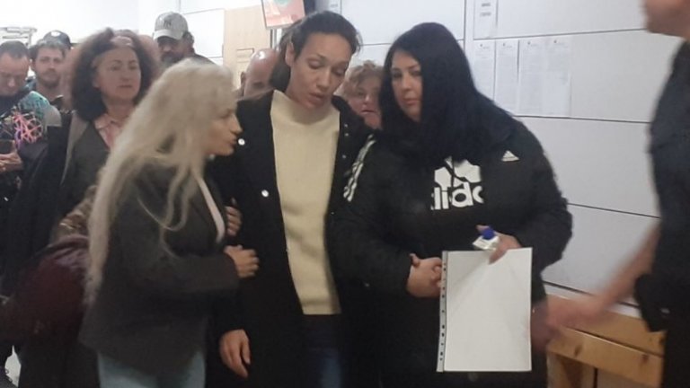Съдът върна 4-годишния Буда на майка му Галя след лечението й в психодиспансер