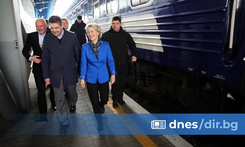 Визитата на Урсула фон дер Лайен се осъществява в символичен