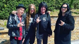 Китаристите на Manowar, Ozzy и Dio пристигат за уникално шоу
