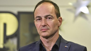 В групата която е пътувала към българското военно гробище край