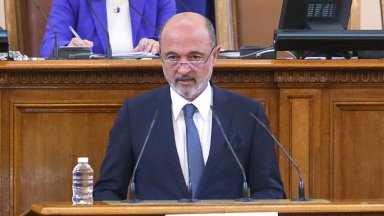 Върви се към леко отстъпление от страна на Пфайзер Бионтех може