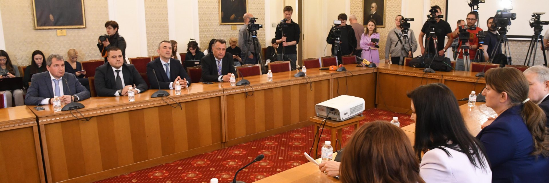 ИТН към Габриел: Подкрепяме ви за Гешев, но замяната на един човек с друг не е съдебна реформа