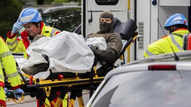 Експлозия в жилищна сграда в Германия рани полицаи и пожарникари, открито е мъртво тяло