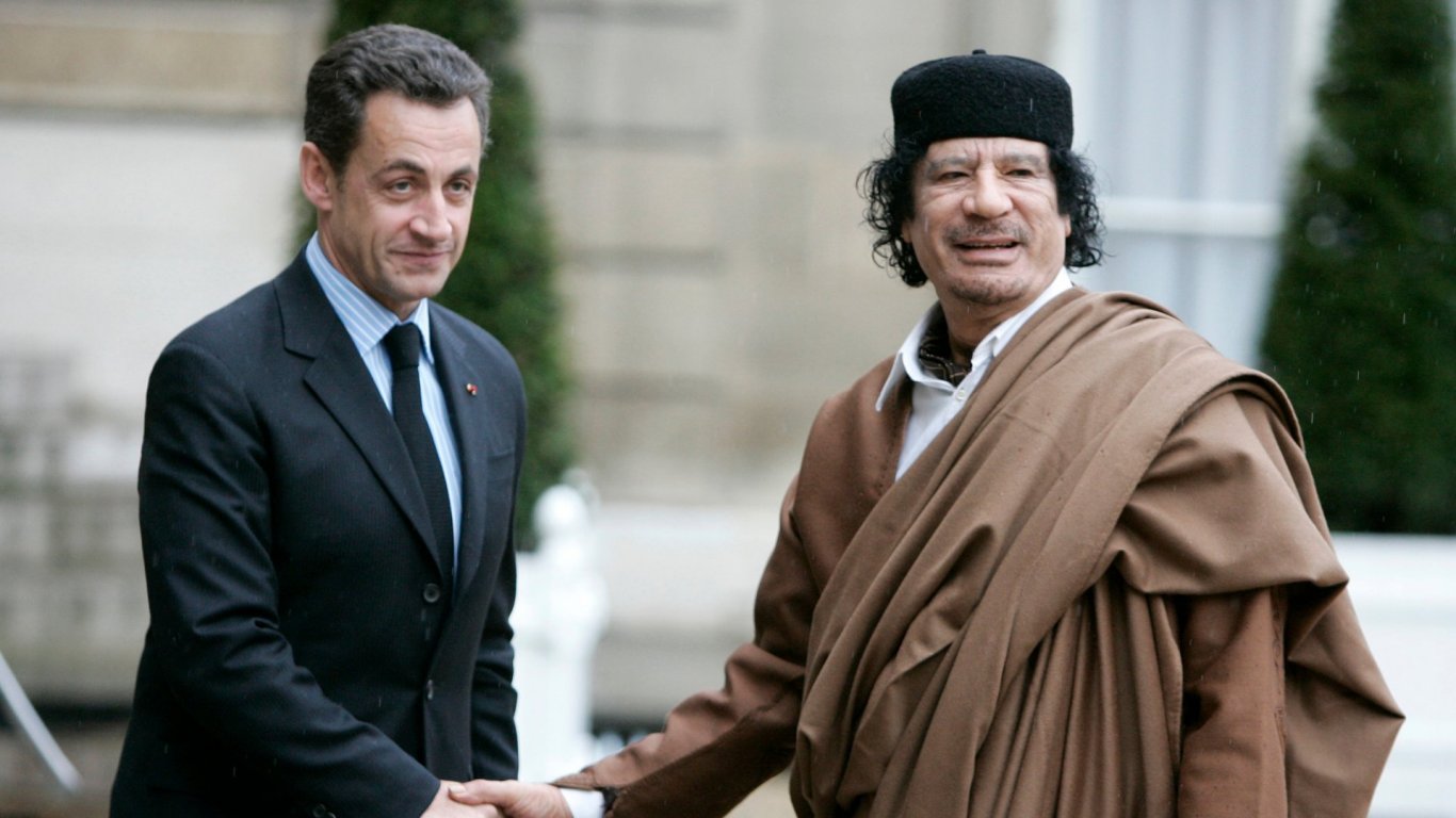 Финансовата прокуратура на Франция обвини Саркози за либийската афера 