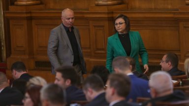 Нинова не пуска в командировка депутатите от БСП, за да не мине кабинетът "Габриел"