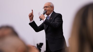 Кълъчдароглу отправи обвиненията към Русия в пост на руски език