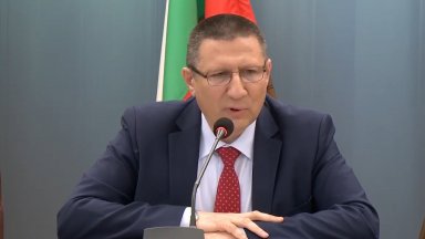 Страхувам се за живота си и искам охрана от Министерството