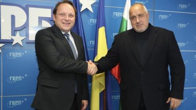 Борисов е запознал еврокомисаря с усилията на ГЕРБ за формирането на