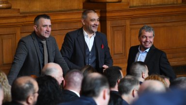 Всеки си гледа късия партиен интерес или собственото его или