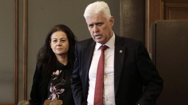 Ми не е добре да се манипулира общественото мнение Още