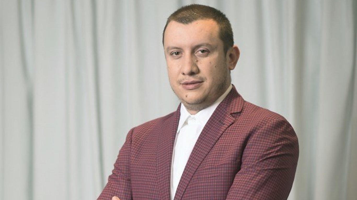 Управляващият собственик на Алфауин Любомир Захаринов с лекция за Ай-геймингът в УНСС