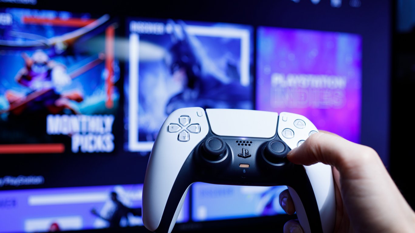 Sony PlayStation въвежда периодична проверка на лицензи за игри на PS4 и PS5