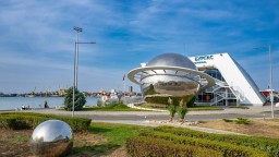 Планетариумът на Морска гара в Бургас ще бъде официално открит на 24 май